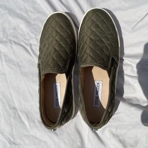 Steve Madden Green Ecentrcq Slip-On Sneaker